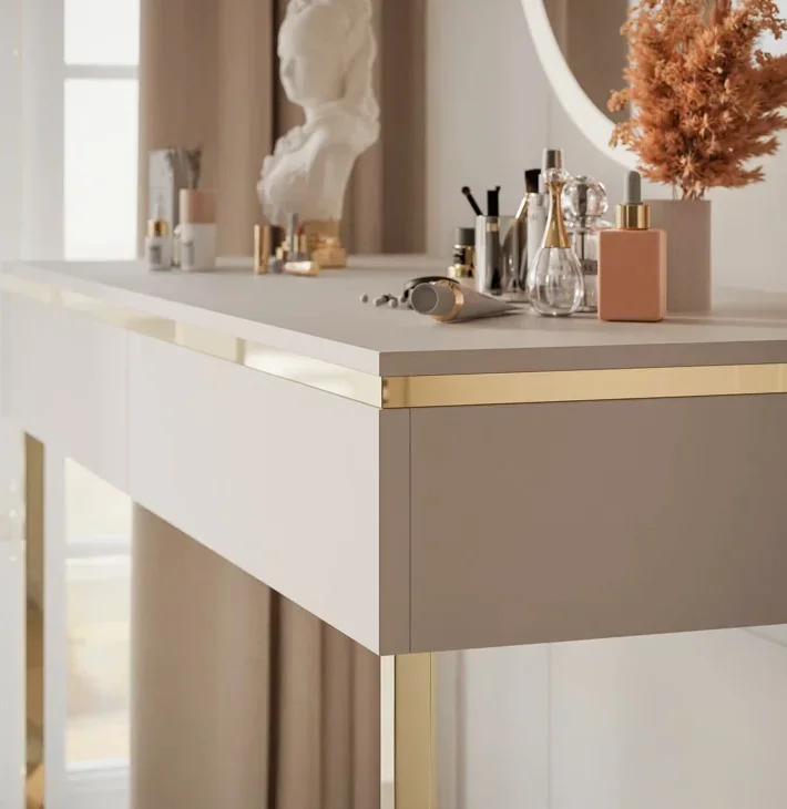 寝室用家具 ステンレス ゴールドスタイル 光沢のある化粧台  - Z. A. Furniture のレビューと価格